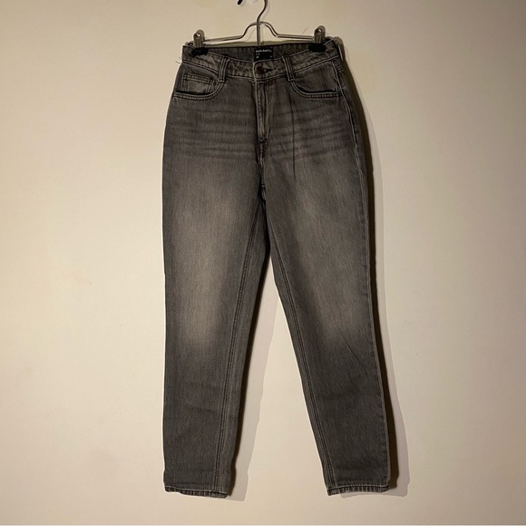 Frank & Oak Kim Comfort Slim High-Waisted Jeans - Picture 4 of 13
